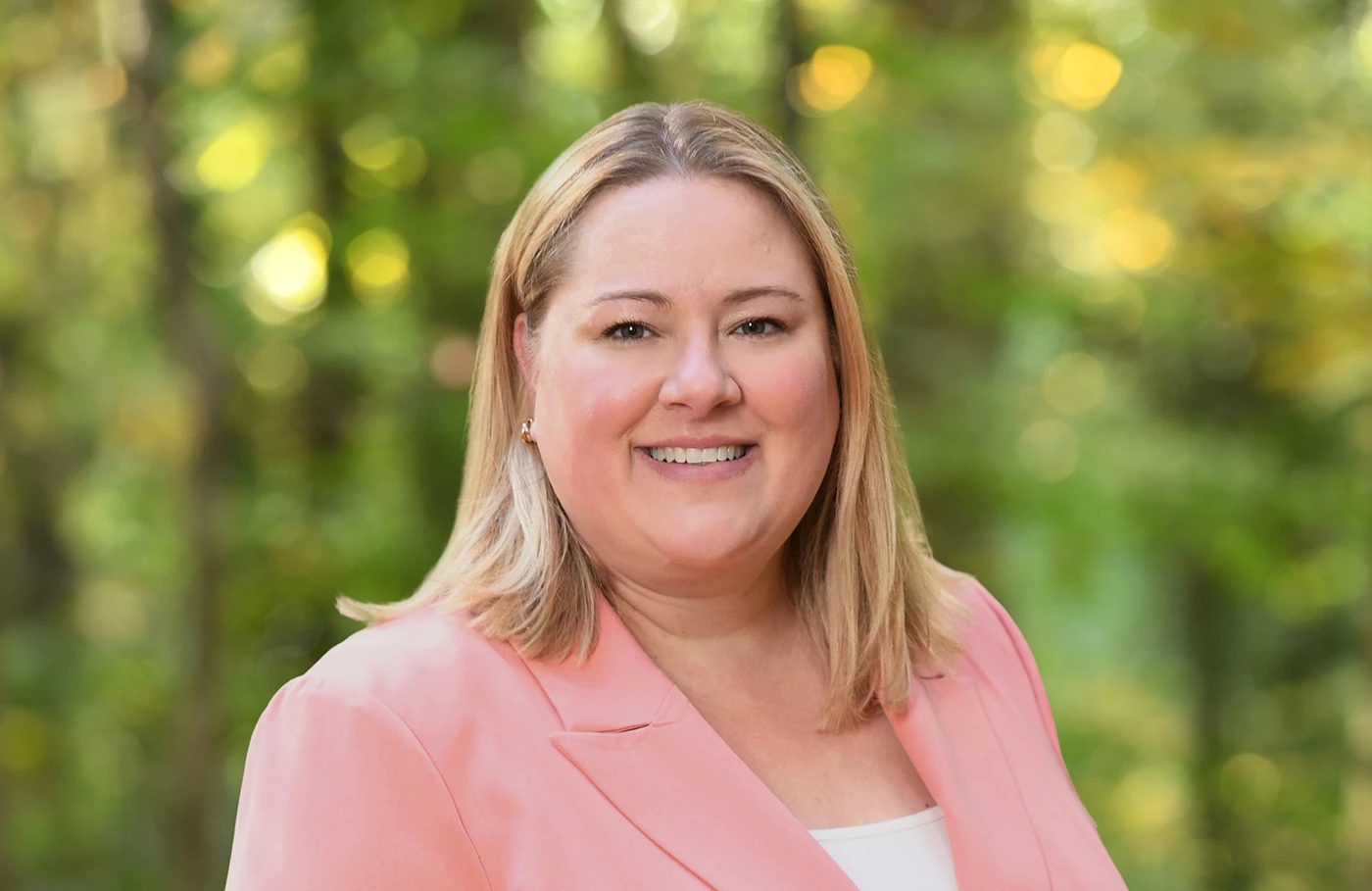 Tiffany-Thompson_3x2-2