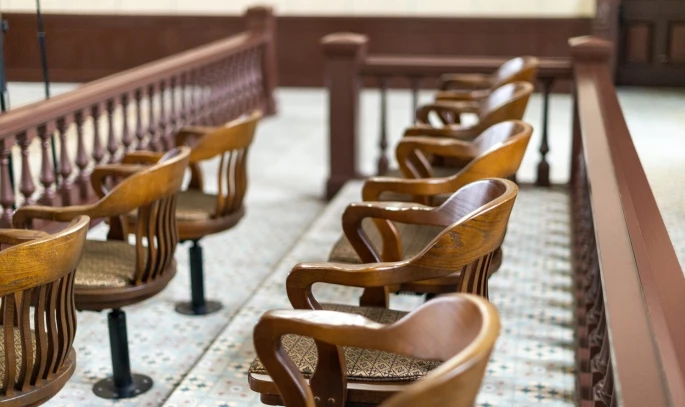 Texas-Courthouse-Jury-Chairs-e1692983385314.jpeg