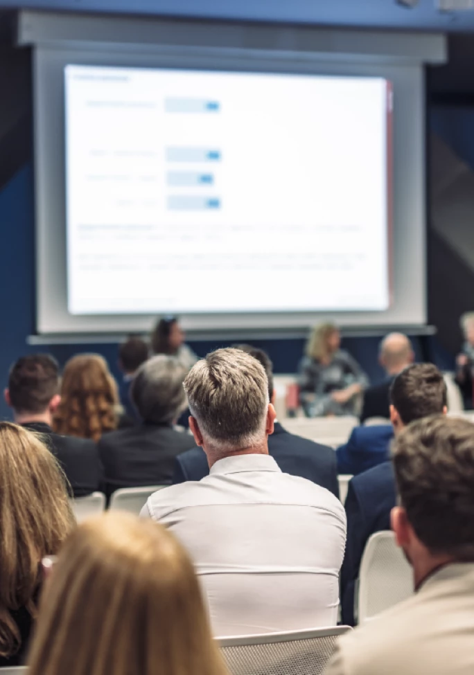 EDTX-Bench-Bar-Conference_2410-Thumbnail