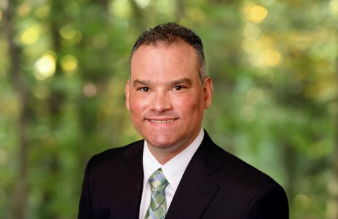 Headshot-Cean-Garcia_3x2