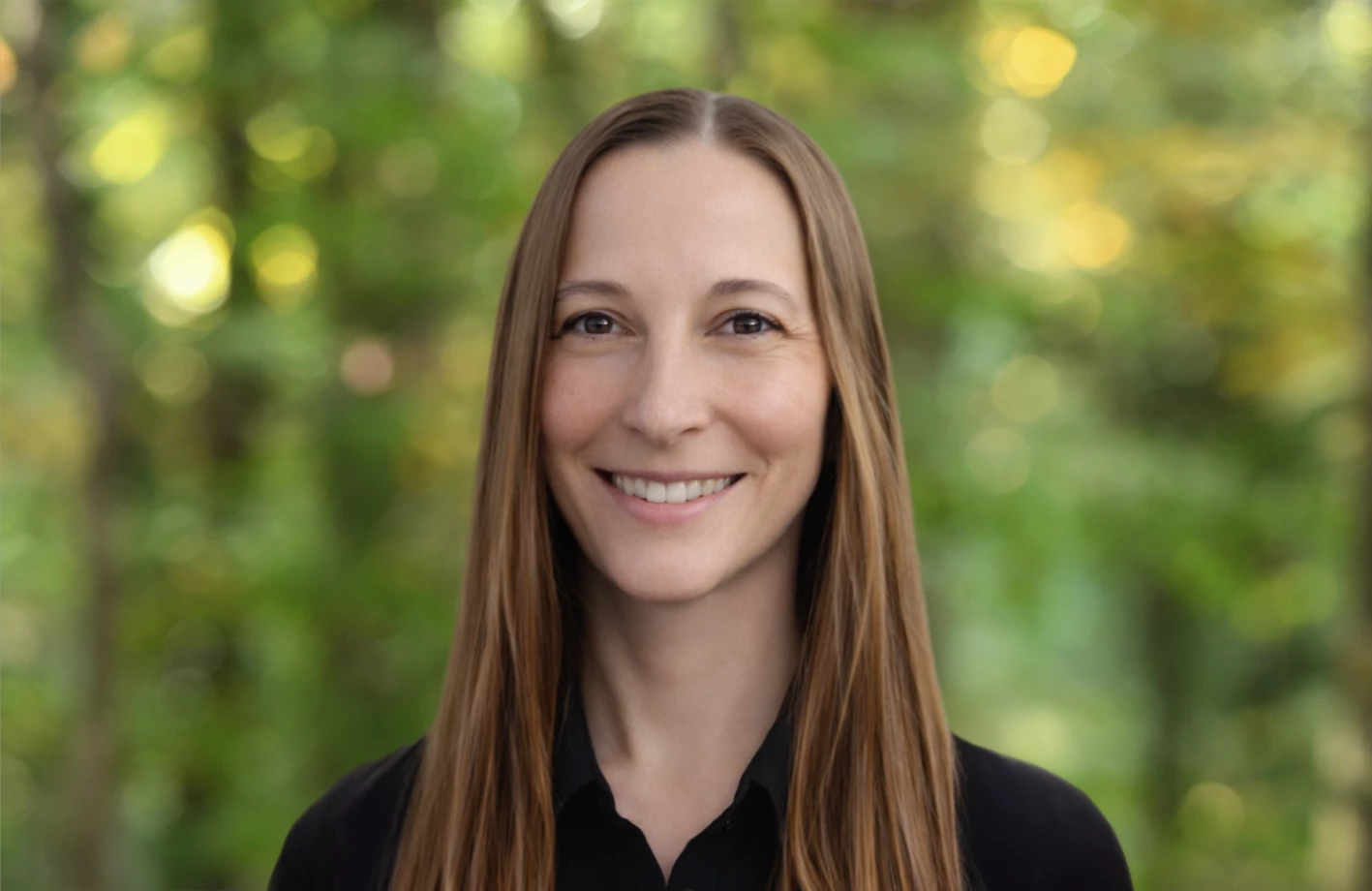 Lisa-Lee_Headshot-3x2