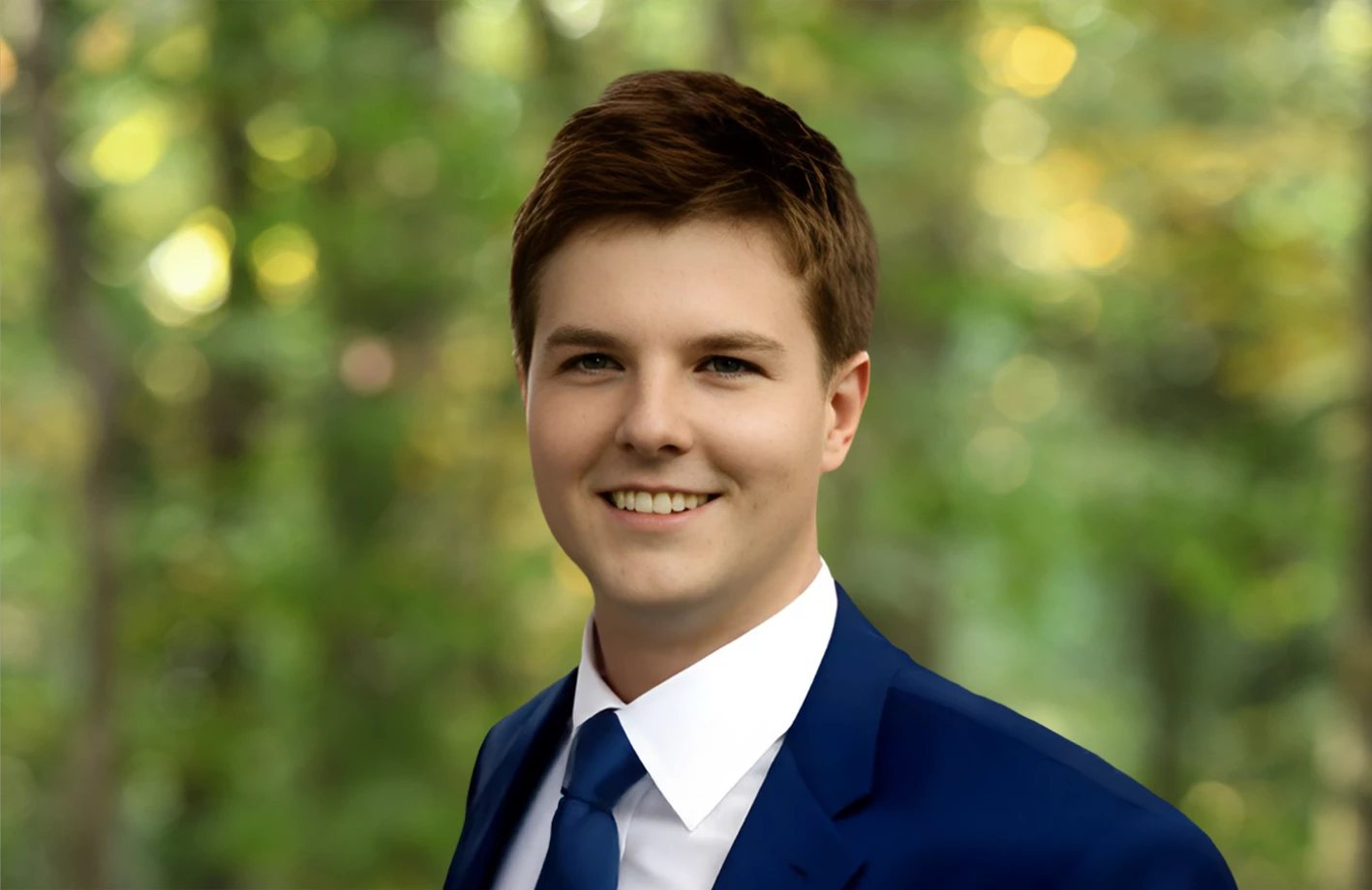 Justin-Boone-Light-Grn-BG_3x2